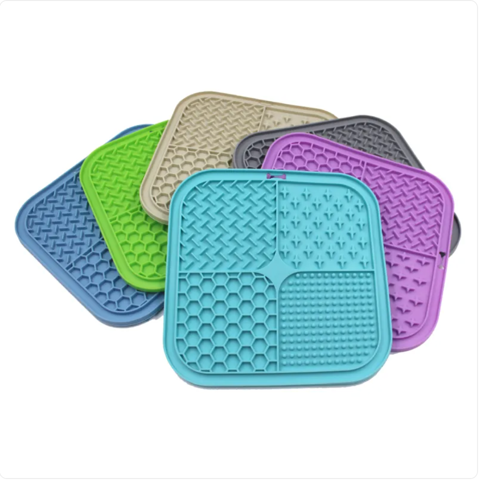 Silicone Lick Mat — Slow Feeding. Calm Behavior. Controlled Routine.