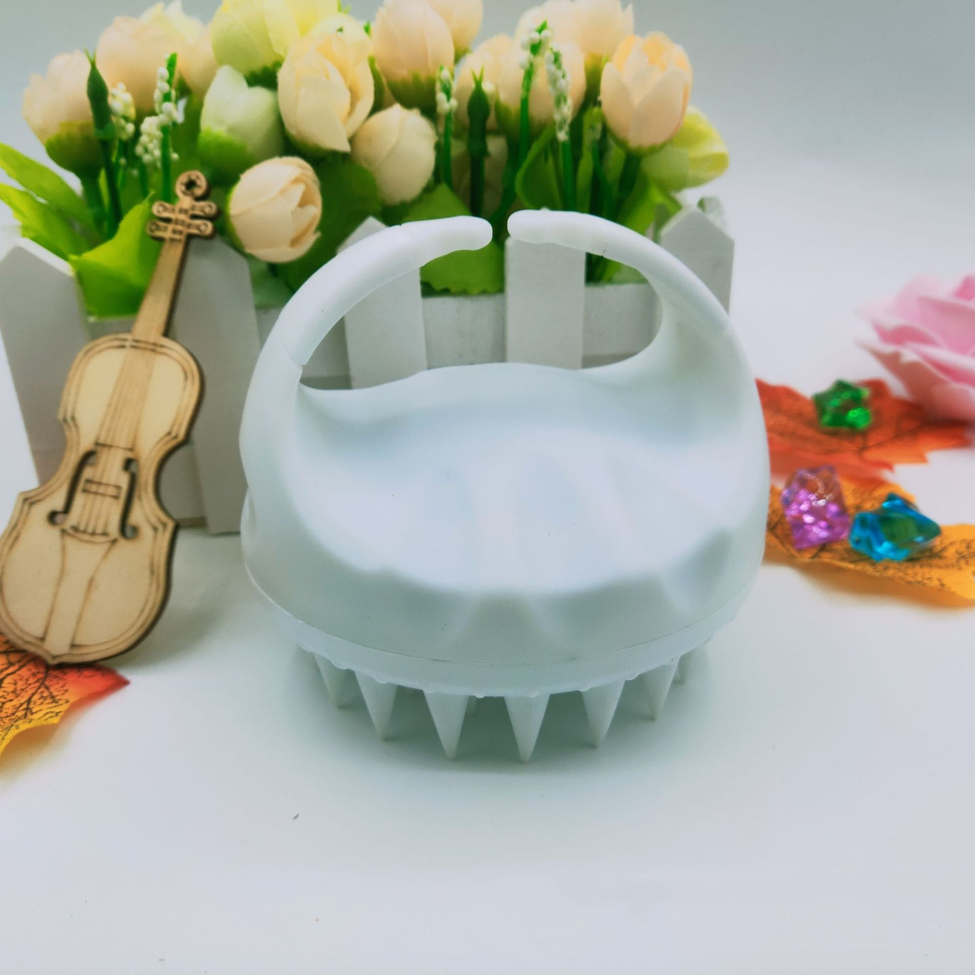 Silicone Scalp Brush — Deep Clean. Stimulate Roots. No Buildup.