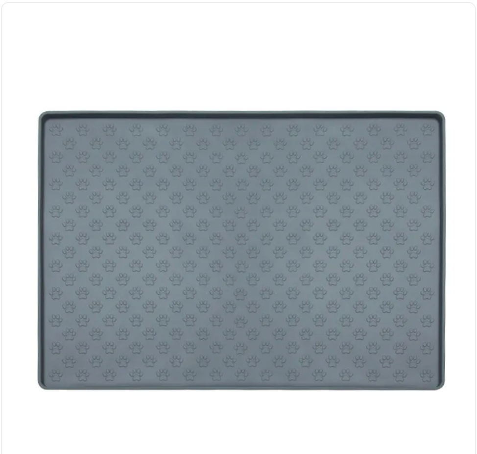 Silicone Feeding Mat — Contain Spills. Stabilize Bowls. Protect Floors.