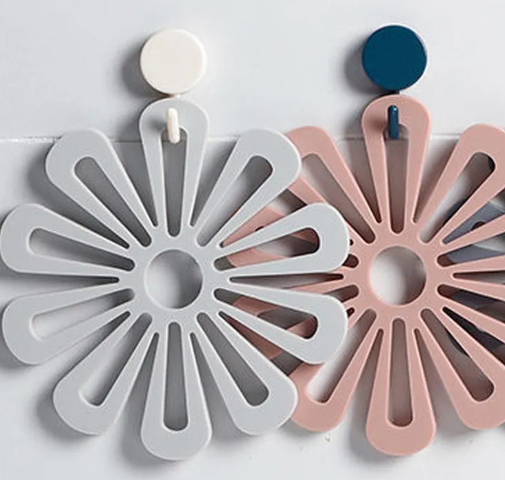 Silicone Heat-Resistant Trivet — Protect Surfaces. Stabilize Heat. No Damage.