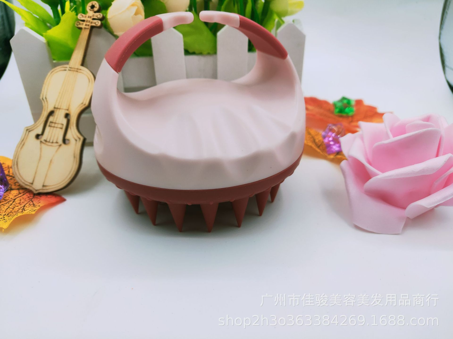 Silicone Scalp Brush — Deep Clean. Stimulate Roots. No Buildup.